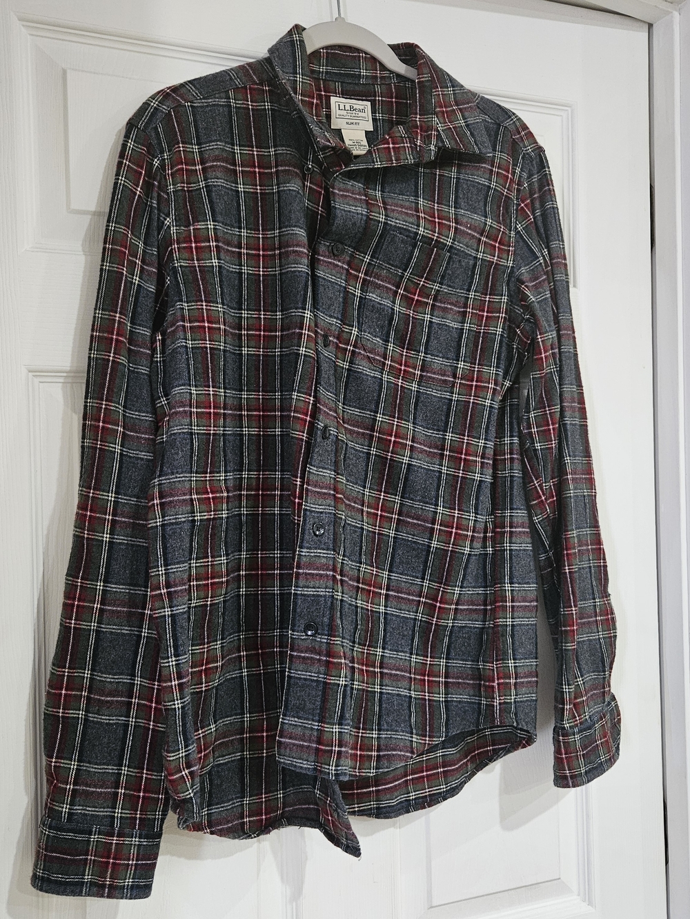 LL Bean Men's Medium Scotch Plaid Flannel Shirt Slim Fit Long Sleeve Button Up